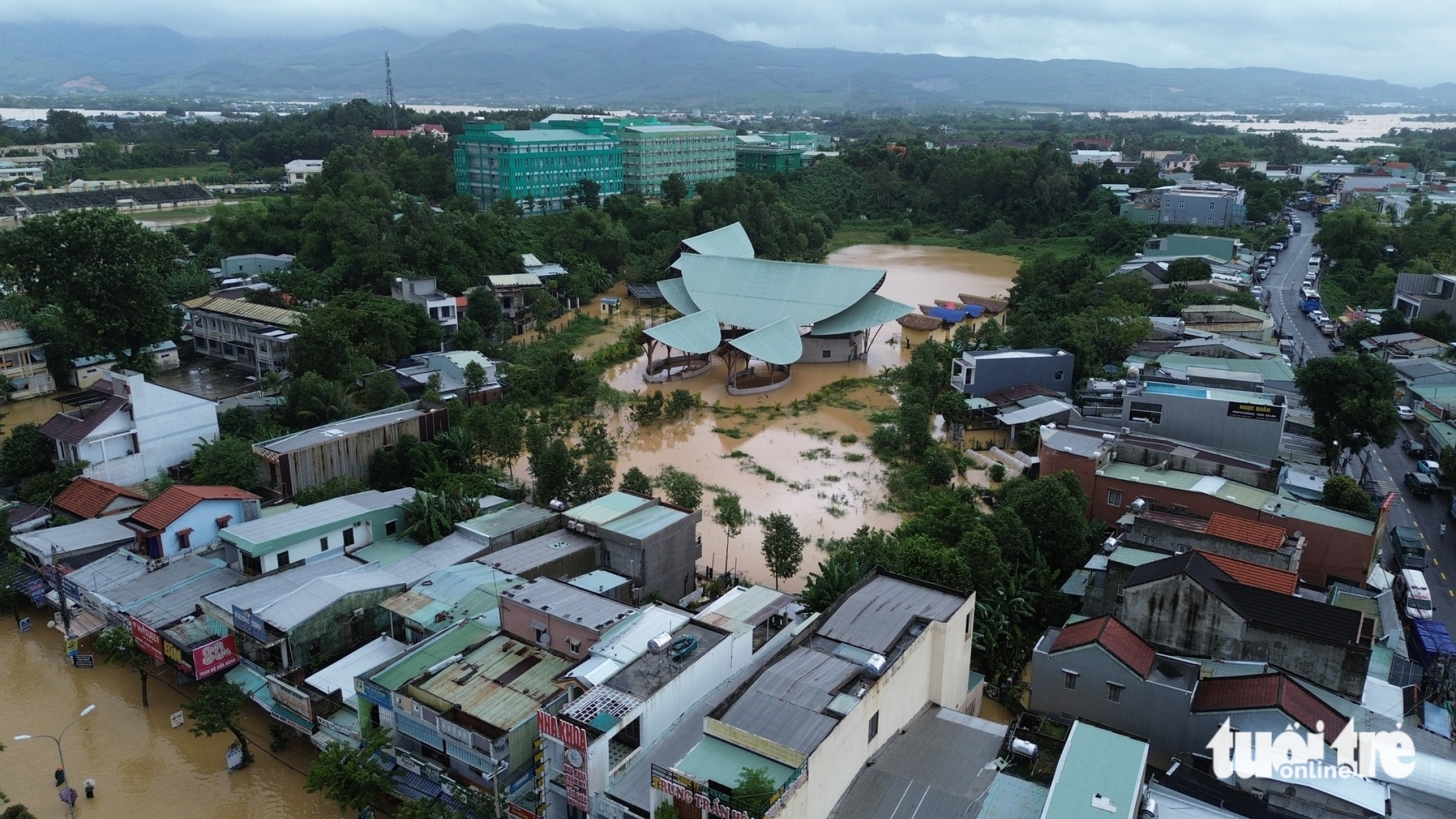 无人机全景拍摄:大禄县沿武嘉河'洪水中心'淹没在汪洋之中